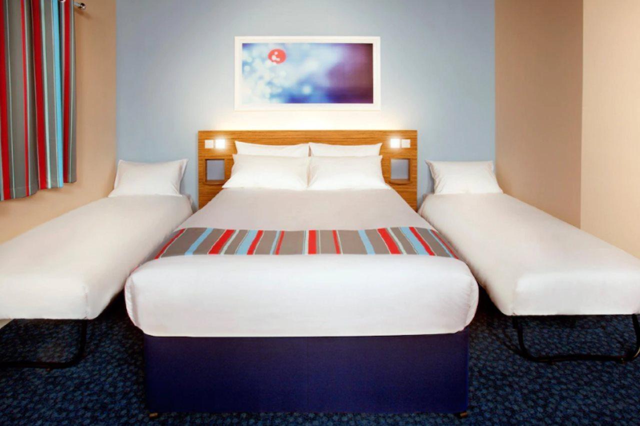 Travelodge Ludlow Woofferton Esterno foto